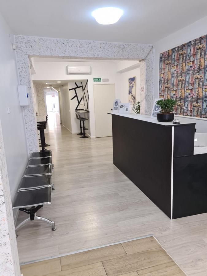 Hostel M-A Rooms Mate Madrid Bagian luar foto